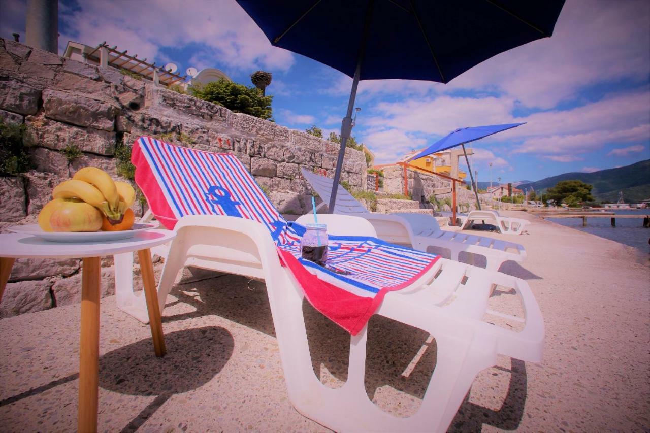 Vila La Vita Del Mare Bijela Eksteriør billede